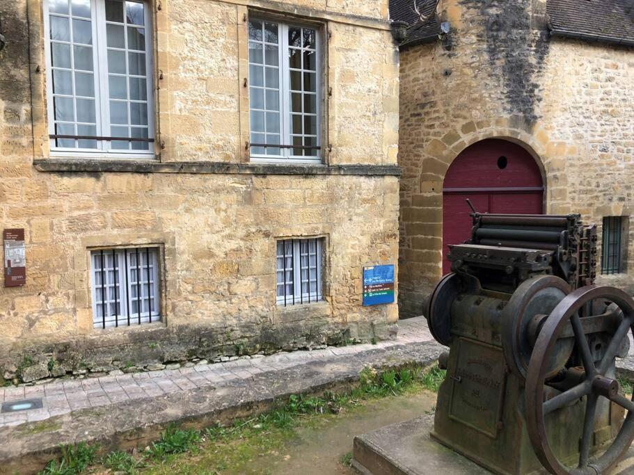 La Maison Valentin Au Coeur De La Cite Medievale Sarlat Exterior foto